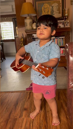 Papa kahete hain… #aadidevchatterjee #gitar #newfoundlove #mommylife | Sudipa Chatterjee