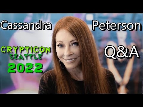 Cassandra Peterson Panel Crypticon Seattle 2022