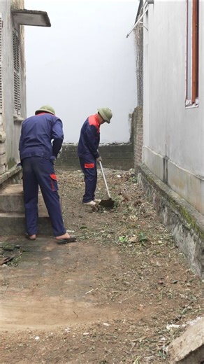 2.8K views · 61 reactions | The super dirty house #abandoned #lawn #cleanup #cleaningmotivation #clean #overgrown #transformation | CleanUp Crew | Facebook