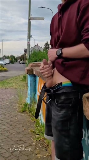 uncut bwc jerking outside