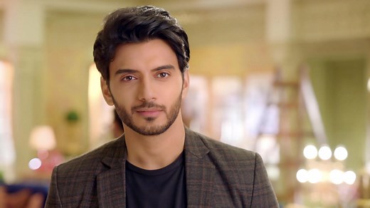 Watch Adhisaya Piraviyum Arpudha Pennum S1 Episode 1 on JioHotstar