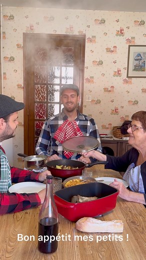 10K reactions · 669 shares | Chez la grand mère ! #campagne #cuisinemaison #grandmere #recette #humour #famille | Kéké Le Campagnard | Facebook