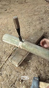 splitting bamboo to make a cage. #parade #santrisalafi #kerajinanbambu #reels #Beautiful | Dayan Saputra