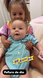 489K views · 20K reactions | José Leonardo ganha carinho da Maria Flor 殺 | A Maria Alice e Maria Flor | Facebook