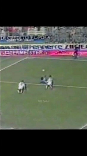 Maradona Bicycle Kick Pass 😱 what a pass #maradona #bicyclekick #viral #trendingshorts #football
