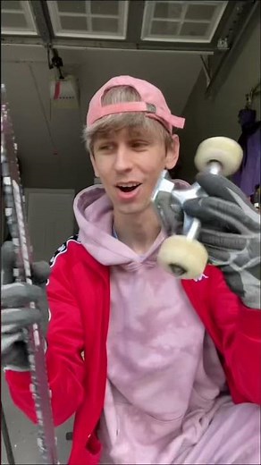 Crazy Chainsaw Skateboard!? 🚨🚨