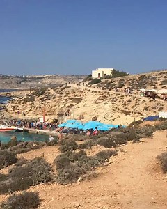 October in Malta... and we're still swimming at the Blue Lagoon! Thanks to Stefanie Meister for the video | Bay Easy