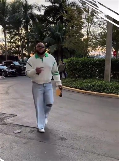 Robert Hunt is BACK 🤩 ( | Miami Dolphins Zone
