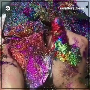 298K views · 1K reactions | crushing floral foam by issafloralfoam | IG | 9GAG | Facebook