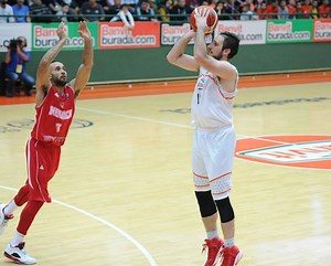 35K views · 509 reactions | ❄️ Ice in the veins. The  sharpshooter  of Banvit Basketbol Kulübü Orelik will be a nightmare for EWE Baskets Oldenburg! #BasketballCL | Basketball Champions League | Facebook