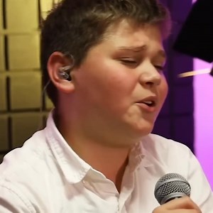 27K views · 820 reactions | Moldoveni cu talent. | 100% Bacau | Facebook