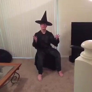 The Sorting Hat https://vine.co/ThomasSanders | Thomas Sanders