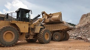 Caterpillar 992G Yükleme yapıyor | İnşaat Makineleri