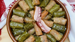 Ce fel de sarmale sunt mai sanatoase: in frunza de varza sau de vita de vie?