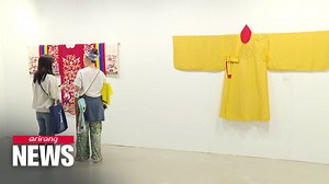 42K views · 1.9K reactions | "2024 Insadong Antique & Art": Hanbok Fair blending tradition with modernity #Korean_culture #Insadong #Hanbok_Fair #Sundaum #habnok_fashion_show #인사동_엔틱_아트페어 #선다움 #한복 #Arirang_News #아리랑뉴스 | Arirang News | Facebook