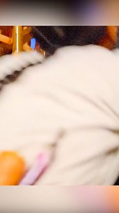 1.5M views · 16K reactions | Éste hombre está haciendo de todo para salvar su vida, antes que cierren y peguen estas dos paredes…️ #cine #viral #movies #peliculas | Lisa Danielle Zufall | Facebook