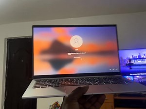 HP EliteBook x360 1040 G7 13.3” Touchscreen 2 in 1 Notebook - Intel Core i5 (10th Gen) i5-10310U Quad-core (4 Core) 1.70 GHz - 16 GB RAM - 512 GB SSD - Intel UHD Graphics Premium - in-Plane SwitcH *Intel Core i5-10210U Processor,1.6 GHz, up to 4.2 GHz with Intel Turbo Boost technology 6 MB cache, 4 cores *16 GB LPDDR4-2933 SDRAM *512 GB Intel PCIe NVMe QLC SSD with 32 GB Intel Optane Memory KSHS 78,000 | Yellow Apple Technologies | Facebook