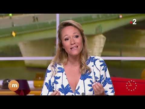 Julia Livage seins d'été