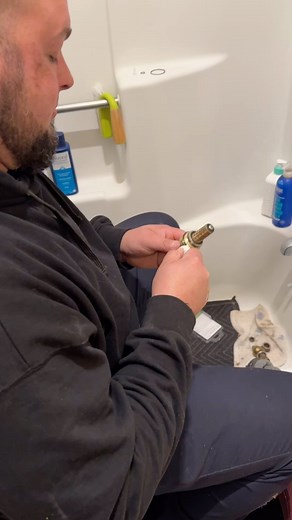 Rebuilding shower valve… #annetheplumberllc #plumbing #bluecollar #plumber #rhodeislandplumbers #skilledtrades #rhodeisland #bluecollarlife #dirtyhandscleanmoney #plumbers #serviceplumbing #residentialplumbing #rismallbusiness #plumbingservices #plumbersofinstagram #plumberdaily | Anne the Plumber