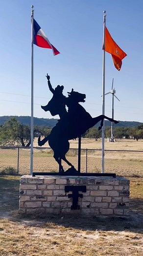 Junction, Texas is beautiful as Summer fades to fall. ☀️🍂 🦌🐂 #llanoriver #texas #texasparks #texastech | Allison Hocking