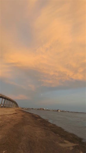 Sunset skies on the Laguna Madre last night ✨ #padreislandmadre #padreislandtx #sunset #lagunamadre #corpuschristi #theisland | Padre Island Madre