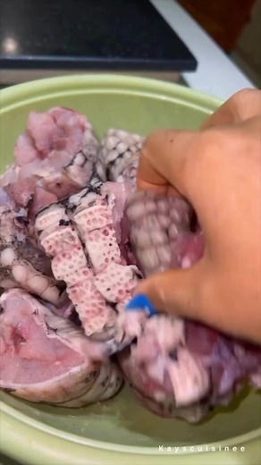 Crocodile stew for the winWhat would you eat this stew with ?Rice? Pasta? Bread?.....Credit @chefkay___ #afrifoodnet #africancuisine #africanfood #crocodilemeat | African Food Network