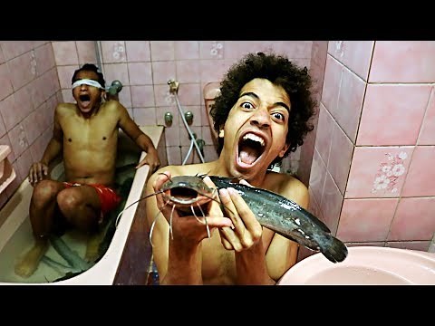 مقلب حطيت صاحبى فى بانيو مليان قراميط جعانه !