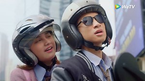 Ekheeem.. Ada nih yang awalnya jutek, cuek, bebek eeeh tapi kok malah mulai luluh sama Ana??? 🥰 Haduuh, gemes banget sih kalian.. Guys, apa kalian tidak baper lihat keuwuan ini? Hihihi 🎬: WeTV Original Teluk Alaska 👉🏻: Setiap hari Kamis & Jumat pukul 18:00 WIB (1bagian/hari) | VIP 3 bagian lebih awal | Total 8EP 📌: https://bit.ly/TelukAlaskadiWeTV #WeTVIndonesia #NontonDiWeTV #WeTVID #WeTVOriginal #TelukAlaska #SyifaHadju #DevanoDanendra | WeTV Indonesia