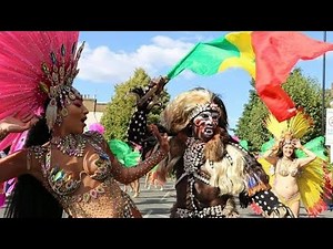 Regardez le beau spectacle de Moulay Diallo faux lion of Senegal