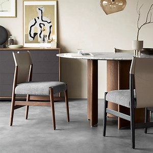 [Hot Item] Sillas de comedor de diseño europeo minimalista de alta gama, taburetes de bar para hotel, sillas de tela con patas de madera para interiores