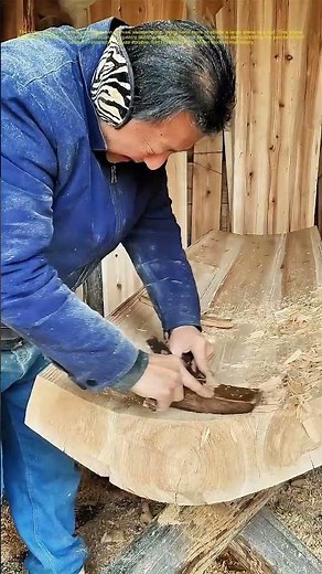 Shaping Wood by Hand: How Traditional Carpentry Keeps Craft Alive