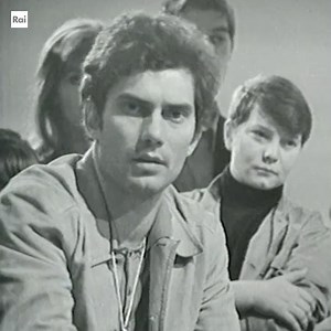 4.7K views · 274 reactions | “Ognuno è libero di fare quello che gli va”, 85 anni dalla nascita di Luigi Tenco e la sua voce risuona sempre più forte. Guarda "Incontro con Luigi Tenco" su RaiPlay ➡ bit.ly/Tenco-66 | RaiTeche | Facebook