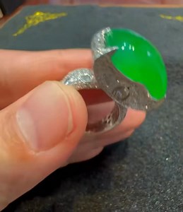 #Myanmar #jadeite #ring #imperial #green | Myanmar jadeite jade pendant