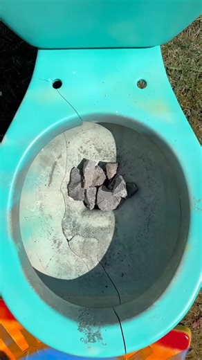 Genius garden upcycle!🪴 Easy #diy for your #garden that anyone can do! | Leon and Chelsea's Reels