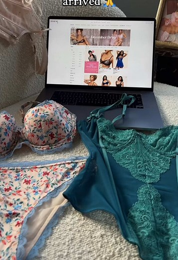 Exactly what we needed 🙌 Head over to our TikTok Shop to browse our December drop 🤭 #adoreme #nye #corset #corsetstyling #corsettuorial #datenight #corsetoutfits #lifeisworthliving #datenight #nyeoutfit #unboxing