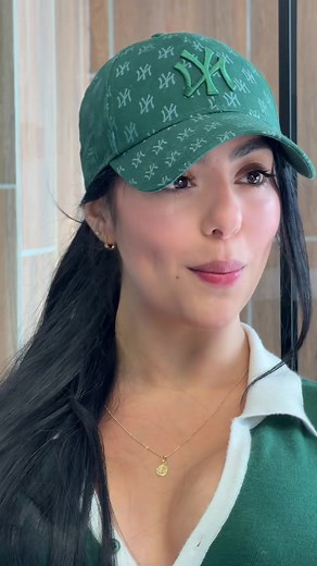 Iris Rodríguez Videos y Besos