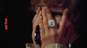 Complot de famille - Télé-Loisirs