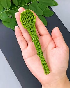 913K views · 783 reactions | Check out this leaf folding idea | Handy Dandy | Facebook