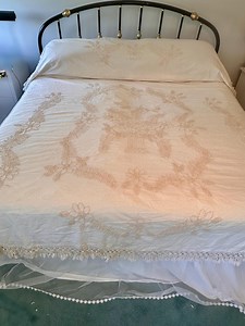 Vintage Ecru Chenille Bedspread: Floral Basket Candlewick Queen Size - Etsy Canada