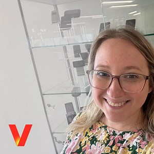Now that our summer internship program is underway, let’s hear from Rebecca Klinger, who started as one of our HR #VerizonInterns 12 years ago. She says being surrounded by people who shared her passion made an impact that shaped her career. Now, as a Senior Recruiter in Verizon Finance, she loves being able to represent the company—whether it’s on university panels or through volunteering. Feeling excited about where you could go on the #VTeam? Explore opportunities ➡️ https://vz.to/3UX7RkD | V