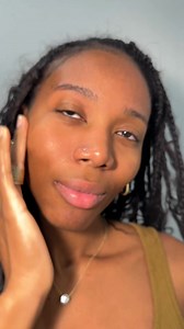 Instantly boosts hydration levels by 200% by drawing in hydration to the surface of the skin. Add Active Hydration Serum to you skincare Regimen today! | Rodan Fields