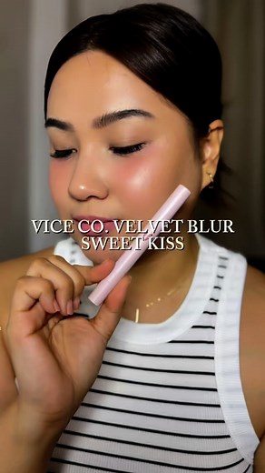 Vice Co. Velvet blur in the shade sweet kiss Perfect for ombre lips #vicecovelvetsoftlipbullet #vicecovelvetblur #vicecovelvetlipstick | Riezelle Kate Tumambing