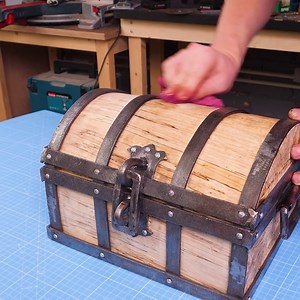 53K views · 32 reactions | How To Make a Treasure Chest! Thanks for watching! Please be aware that this video is for entertainment purposes only and techniques shown should not be attempted at home! | Handy Panda | Facebook