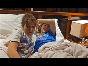 Periscope - Girls doing a steamy live broadcast from bed