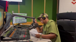 In studio Frida is joined by Misskkswahiliqueen - Bongo Hip Hop Queen, Singer, Model, Fashionista, Exotic Dancer, Feminist Business Woman… The list goes on! 😂🔥 A real breath of fresh air. 🚀 SABCPlus | DSTV 802 | OpenView 628 Stream: 🔗bit.ly/36efN89 #ChannelAfrica #ZilizoPendwa | Channel Africa