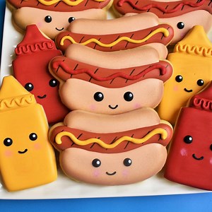 How to Decorate a Hot Dog Cookie