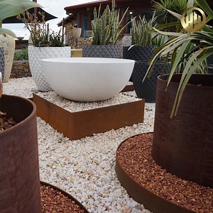 [Hot Item] Outdoor Corten Steel Simple Modern Style Rusty Metal Edging