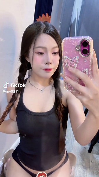 วิดีโอของ ออยลี่ช่องจริง(440K)🐰💖 (@nw0211_) พร้อมเพลง เสียงต้นฉบับ - hawkins_rmx