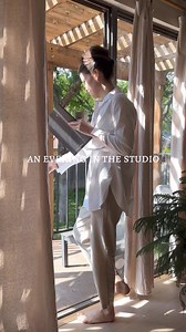 Throwing some wild clay pots to soon be pit fired. I’ve been in production mode over here for the last few months so I can’t wait to start working on some new projects/experiments! Starting with this one, I’ll add some decorations to these at the leather hard stage and once they fully dry will be pit firing them. I dug this particular clay from a dried up creek bed and I will be returning back to where I found it to fire the pots. Pit firing will be a first for me & I plan to document it all, st