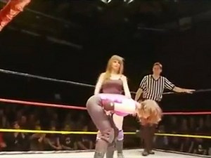 Britani Knight vs Liss Austria